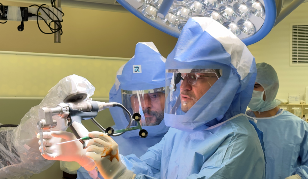 Robotik Total Kalça Protezi